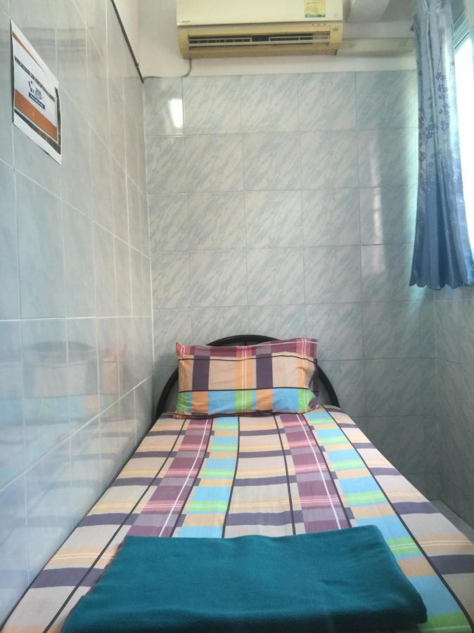 New Central Guesthouse Bangkok Eksteriør bilde