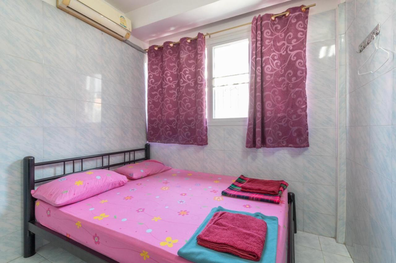 New Central Guesthouse Bangkok Eksteriør bilde